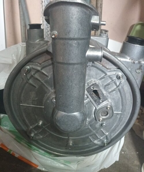 Vand piese centrala termica.